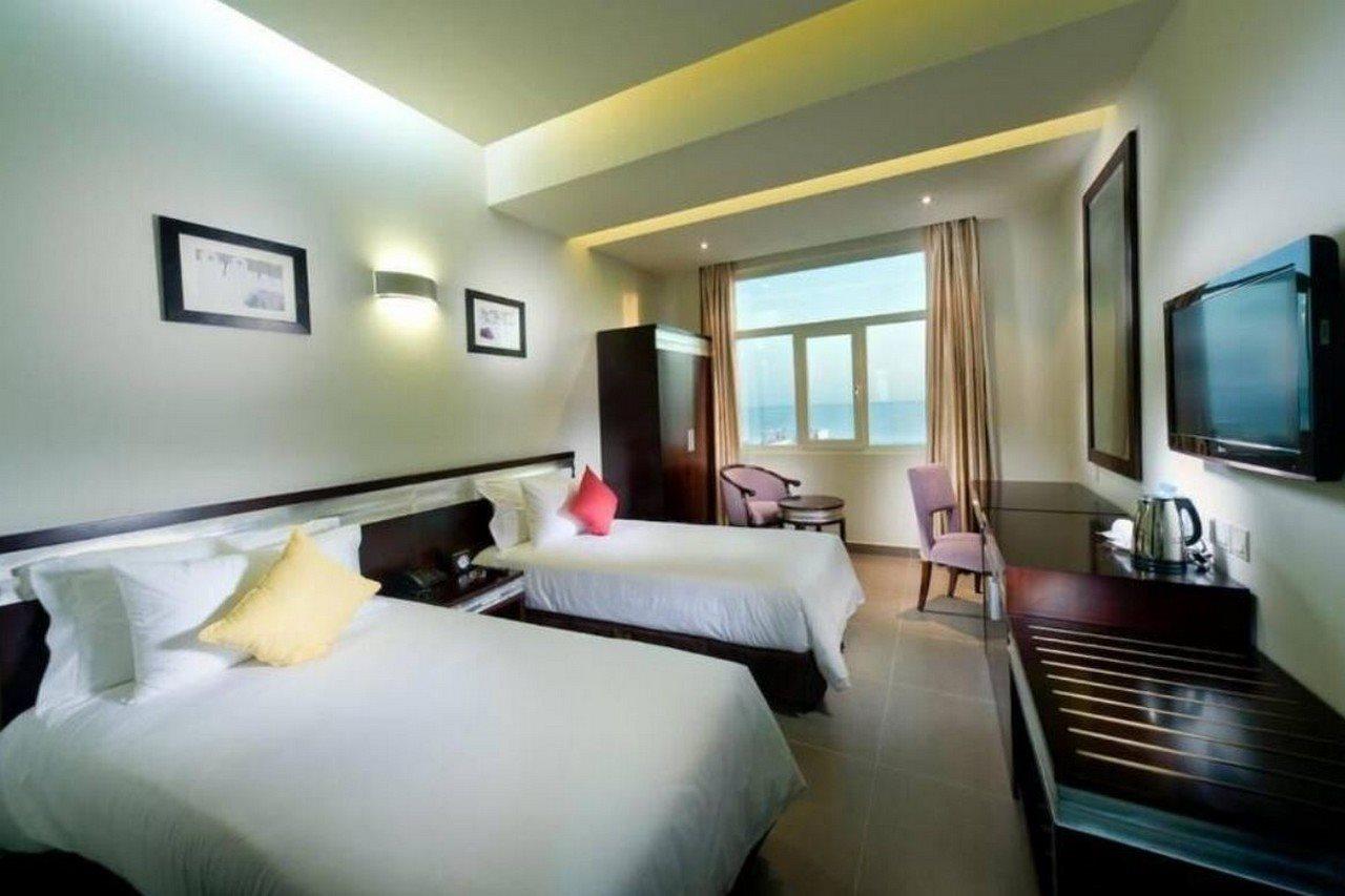 Al Hail Waves Hotel Managed By Centara Maszkat Kültér fotó