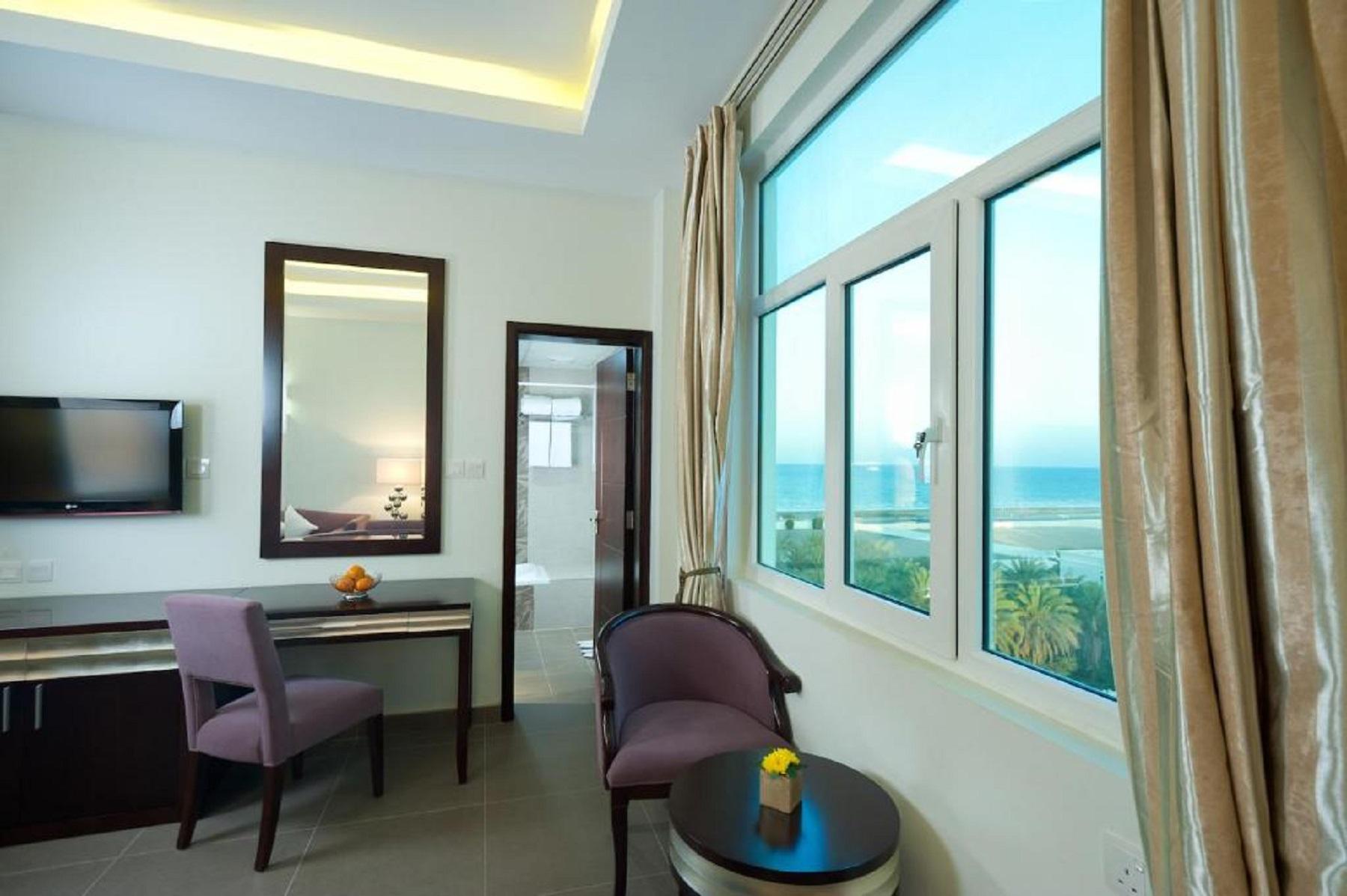 Al Hail Waves Hotel Managed By Centara Maszkat Kültér fotó