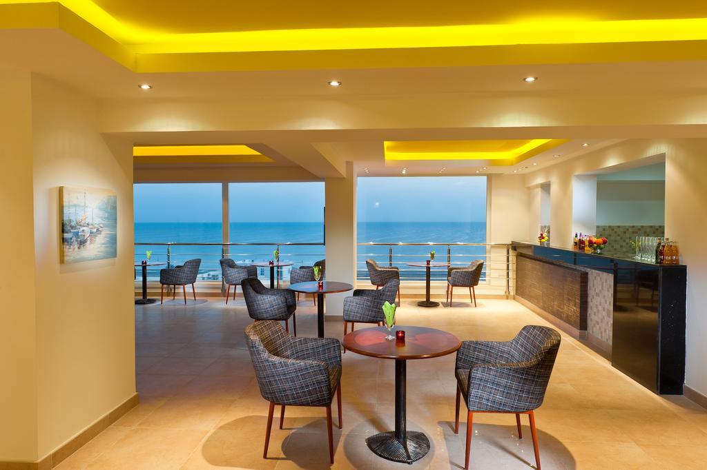 Al Hail Waves Hotel Managed By Centara Maszkat Kültér fotó