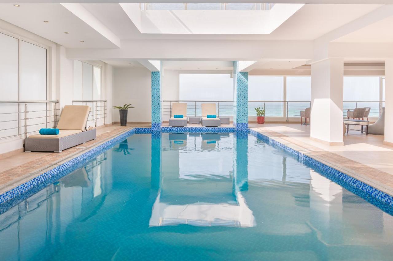 Al Hail Waves Hotel Managed By Centara Maszkat Kültér fotó